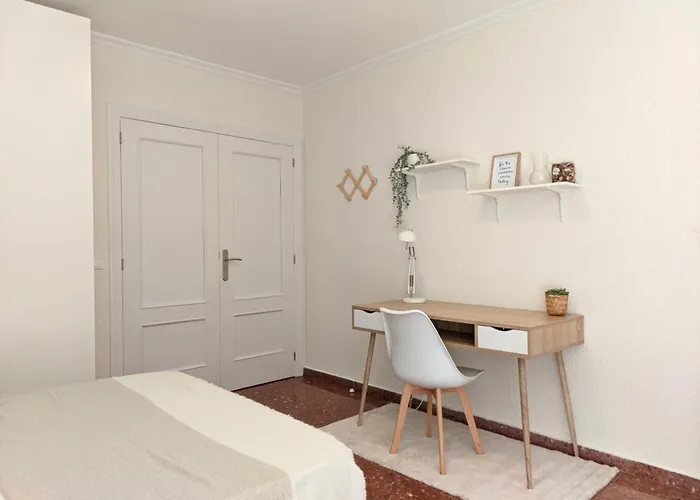 Habitación en casa particular Mini Near Valencia *