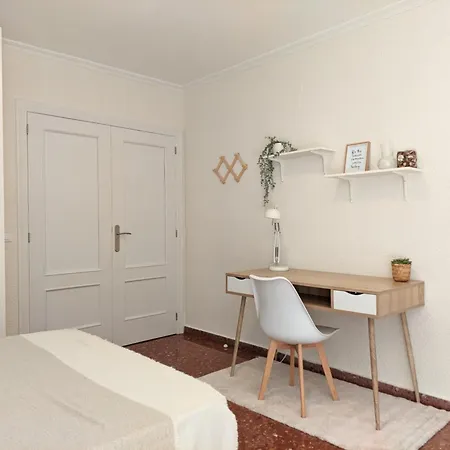 Séjour chez l'habitant Mini Near Valencia *